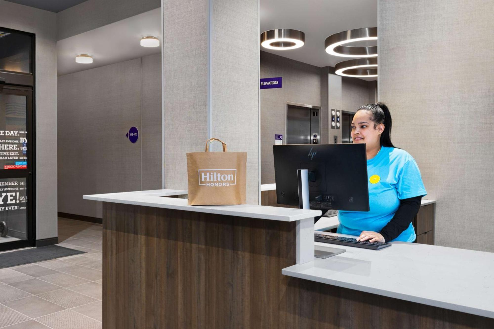 Отель Tru By Hilton Brooklyn Нью-Йорк Экстерьер фото